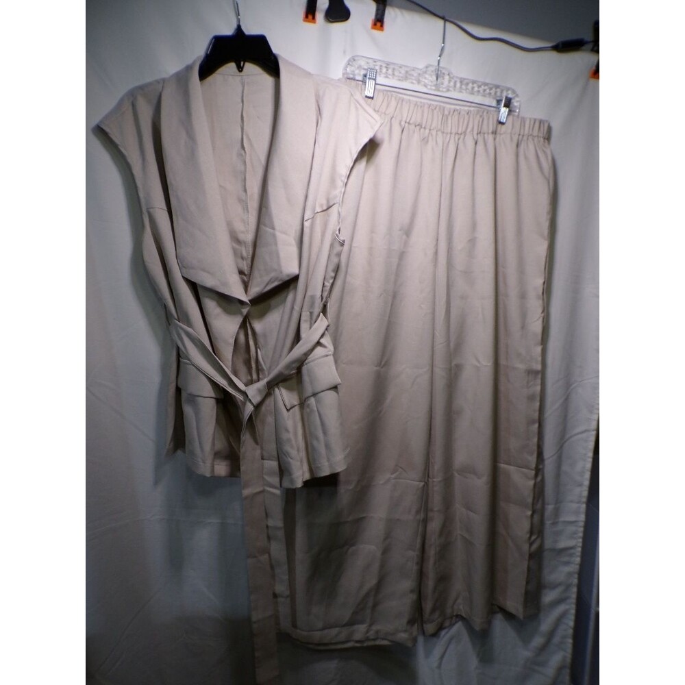 SHEIN Curve 2PC Beige Belted Vest and Skirt Outfit Set Size 2XL Plus